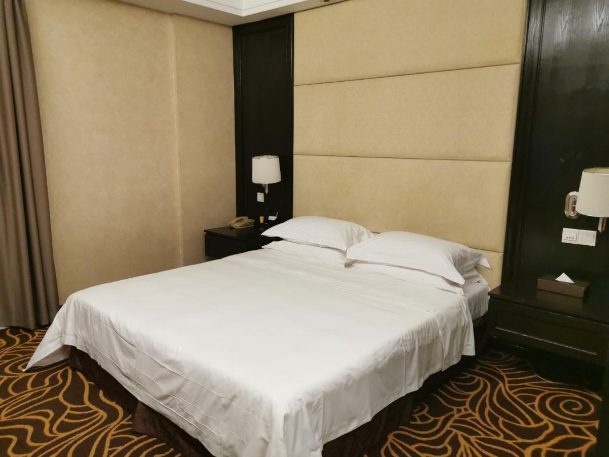 Hua Shi Hotel Guangzhou Exterior photo
